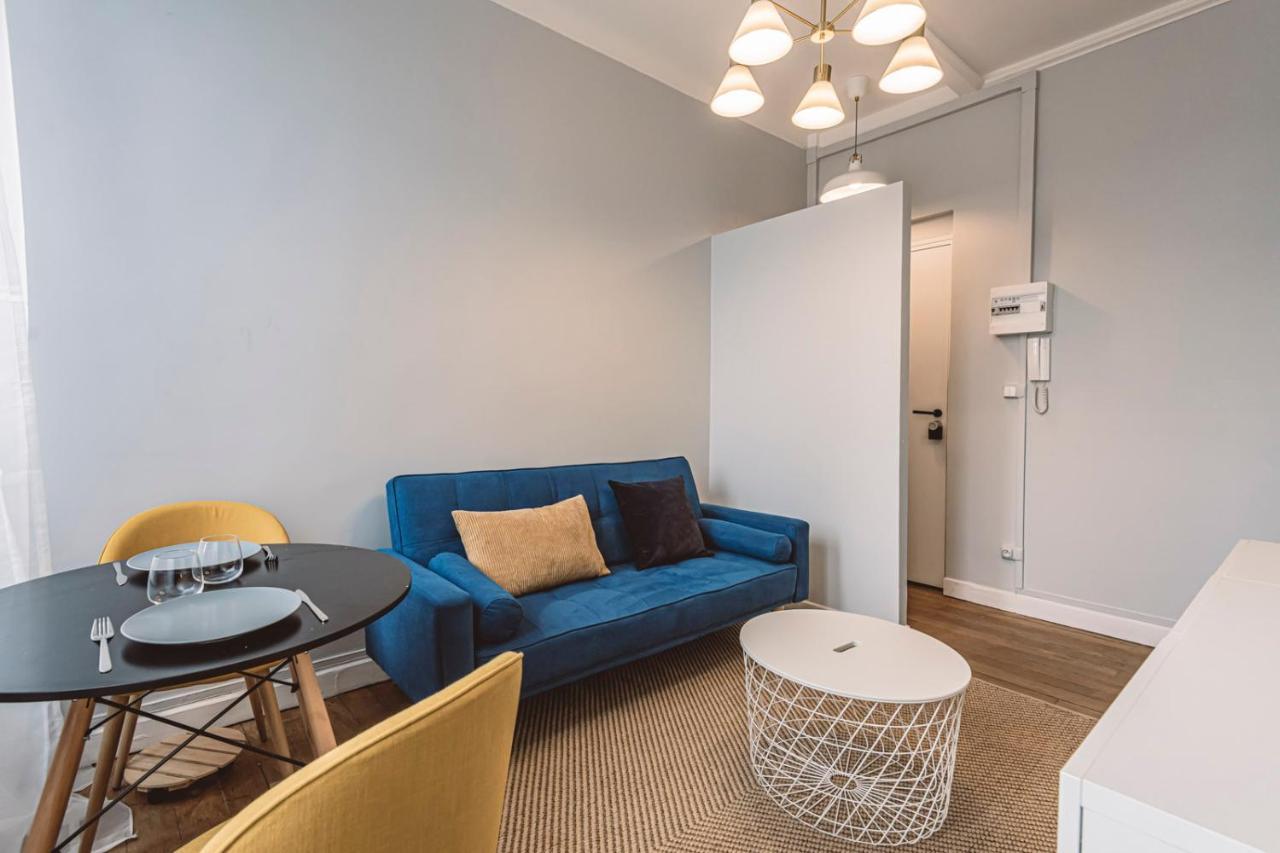 Roi Soleil, Face A La Cathedrale - 2G Apartment Reims Exterior photo